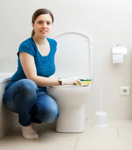 Regelmessig rengjøring av toalettskålen